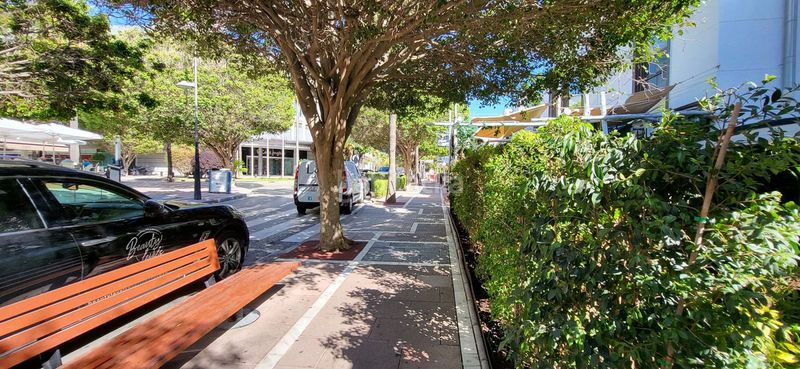 Foto df31b773-d175-4f65-ac4c-d9d8a1e27870. Local comercial a Puerto Banús Marbella
