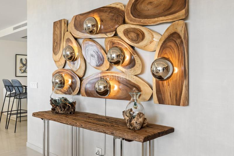 Foto 573dff7f-3048-4560-aa39-1e8a7a8e6770. Ground floor with parking pool in Los Naranjos Marbella