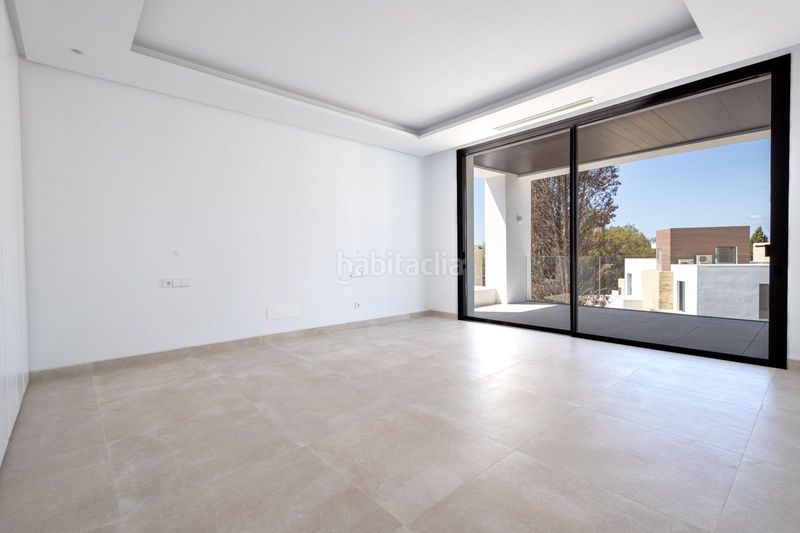 Foto cc2cabdf-ecf1-4653-be67-5a0b7a1e1956. Chalet avec parking piscine dans La Merced Marbella