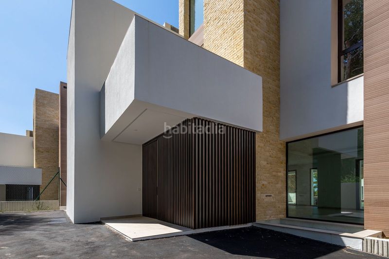 Foto 7bf43a6d-3e7e-4339-aefd-2c856c16622d. Xalet amb aparcament piscina a La Merced Marbella