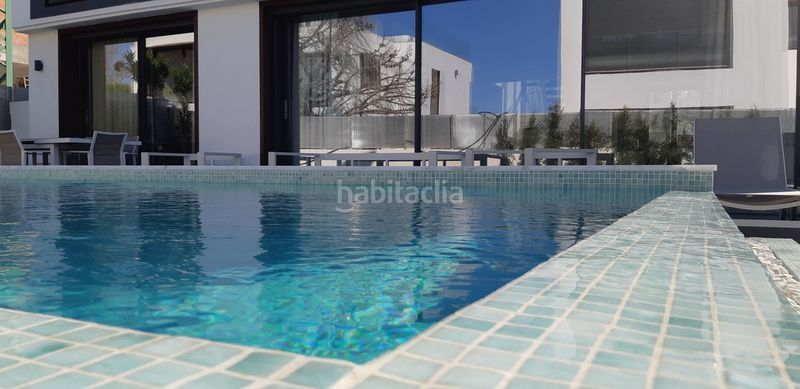 Foto be2fb2ca-702a-46be-8048-01a0625c9604. Xalet amb aparcament piscina a Puerto Banús Marbella