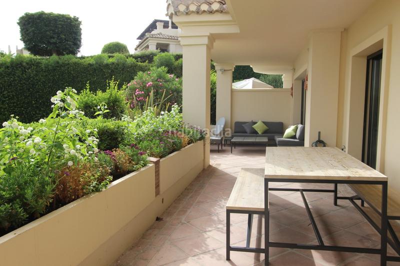 Foto 4fcdec92-7347-477c-8604-154b9c448e1a. Ground floor with parking pool in los arqueros - puerto del almendro Benahavís