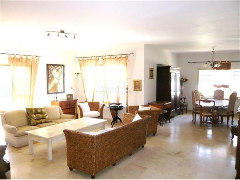 Foto 25d51741-34bf-4121-a89c-4a196f084b24. Chalet en Nueva Andalucía centro Marbella