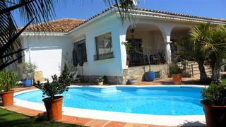 Chalet in Nueva Andalucía centro