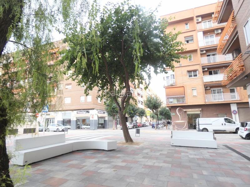 Foto ab9b38ff-15e0-4455-ad3b-d5b2cccdb39a. Local comercial a Cardenal Benlloch Mislata