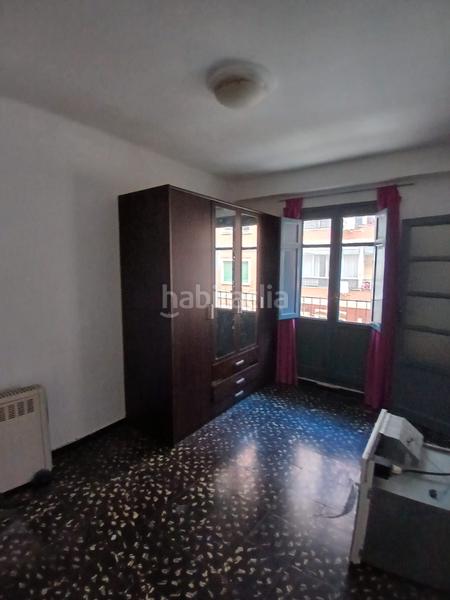 Foto f669cf67-3f69-4e38-ade5-64a6e89e2fcc. Piso listo para entrar, con buena distribución y todos los servicios en Valencia