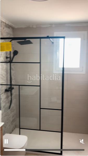 Foto bf543639-1f55-46d3-a447-1bce4592c268. Xalet amb xemeneia aparcament a Vilamarxant