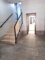 Pis  Carrer de la mare de du de la cabeza. Os presentamos esta estupenda vivienda en la zona de patraix
