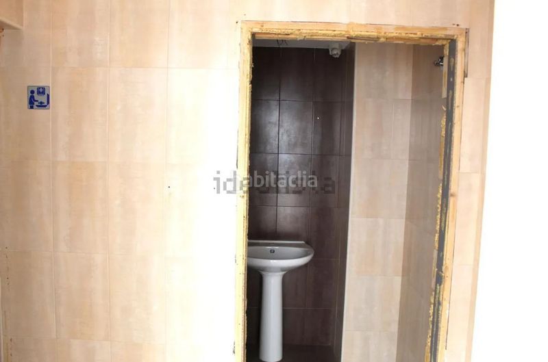 Foto e3856a4d-3ab5-45bd-8283-51090bb067dd. Local comercial a Centro Bétera