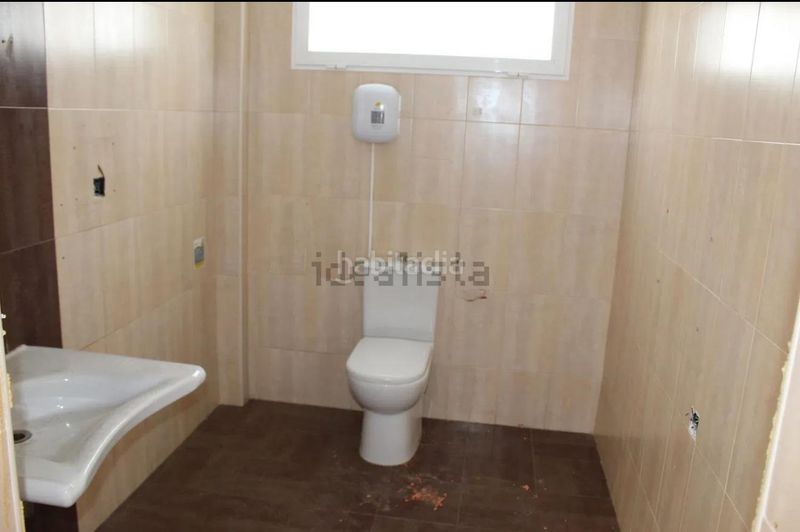 Foto ff19cd3a-72c7-4e75-a1e1-91558e1bc5be. Local comercial a Centro Bétera