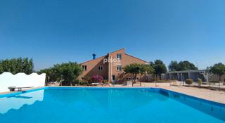 Xalet  Carrer riu guadalquivir. Chalet independiente cerca del pueblo