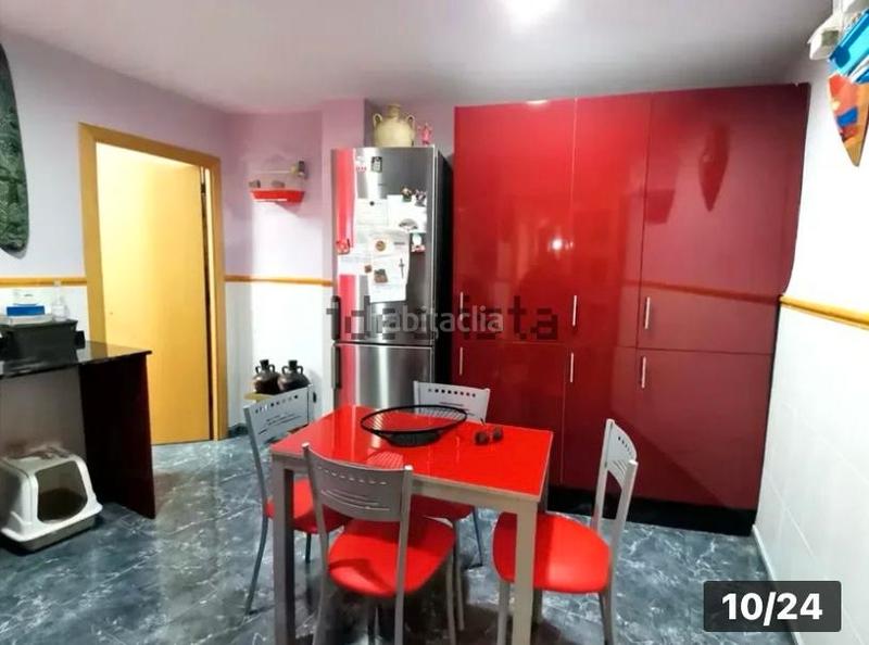 Foto a260ae82-45df-414e-be3c-2c3a3468c7e7. Etagenwohnung mit heizung in La Torre Valencia