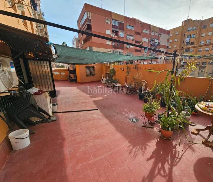 Foto 06e969ec-b308-4644-b302-03d287f496c5. Piso amplio piso con terraza, perfecto para disfrutar del aire libre sin salir de casa. en Valencia