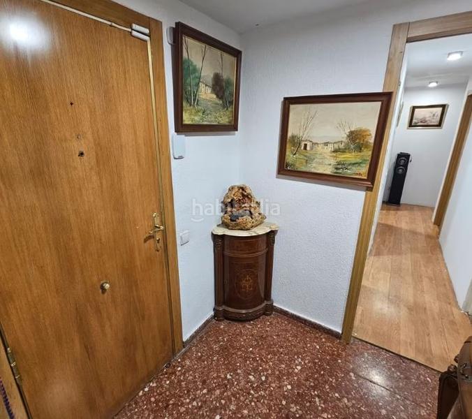 Foto 4b7936f5-91b5-4a52-81e7-4481a5524f3b. Piso amplio piso con terraza, perfecto para disfrutar del aire libre sin salir de casa. en Valencia