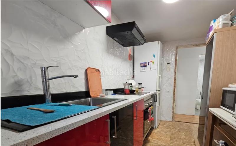 Foto 6a6e5cae-6d6d-4bbf-9432-af1fb7063d81. Piso amplio piso con terraza, perfecto para disfrutar del aire libre sin salir de casa. en Valencia