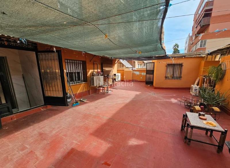 Foto df8f3901-a007-43ea-b086-4d7c5ce6f73b. Piso amplio piso con terraza, perfecto para disfrutar del aire libre sin salir de casa. en Valencia