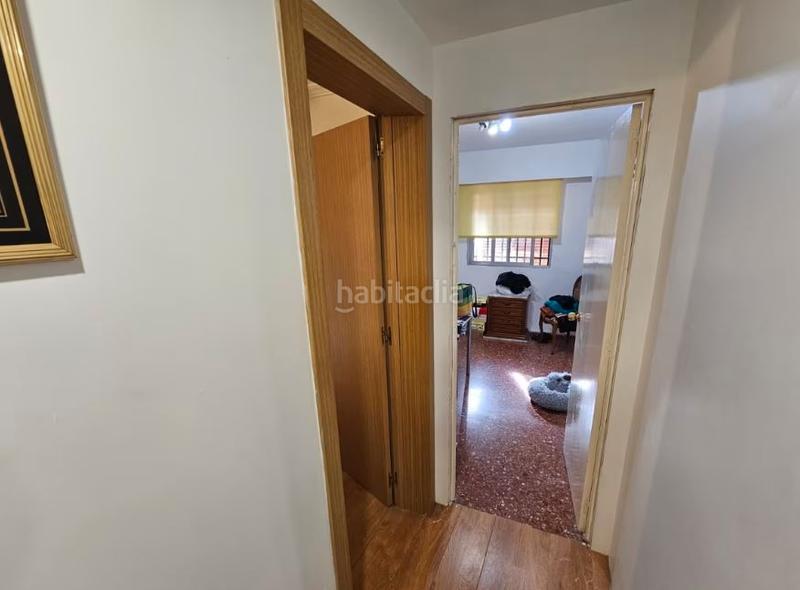 Foto fbe32041-ef06-4023-8941-379cae409b98. Piso amplio piso con terraza, perfecto para disfrutar del aire libre sin salir de casa. en Valencia