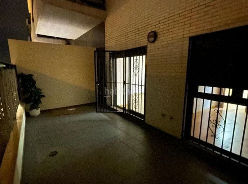 Foto 2f1b970c-1076-4339-8148-b18dc0dbc0dd. Pis amb calefacció aparcament piscina a Núcleo Urbano Pobla de Vallbona (la)