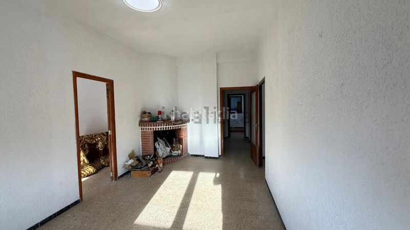 Foto b3601bbe-b491-4350-908a-d4563cc783e0. Casa amb xemeneia calefacció aparcament a Manuel