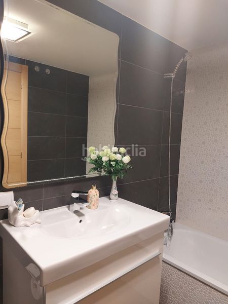 Foto 1905113a-67bf-44c9-a96c-ab40d04b4556. Piso en Safranar Valencia