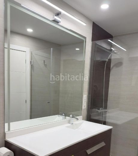 Foto be0eecad-d5fe-45e5-b91a-c41e7d859009. Pis a Barrio Benicalap Valencia