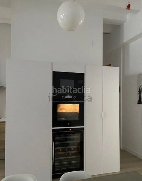 Foto 556d8f9f-949a-43fc-ad89-99664df8a8a7. Piso en Russafa Valencia