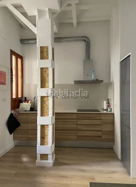 Foto 7d95f848-2022-4748-a045-46bec83b8d3d. Piso en Russafa Valencia
