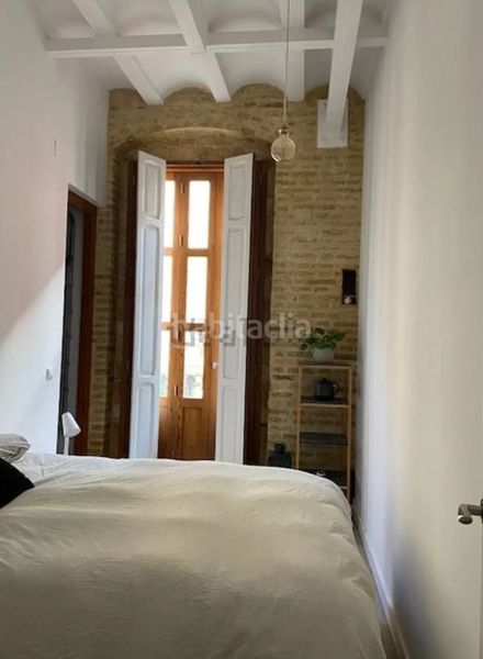 Foto c7d41c7a-2925-447a-9629-424737610032. Piso en Russafa Valencia