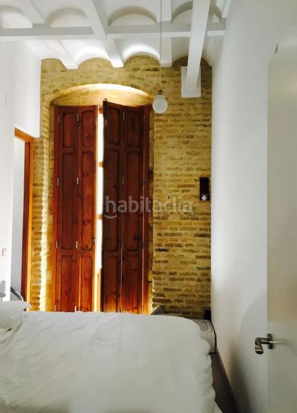 Foto d0fc2213-3b50-460a-9334-99fe94ef5f18. Piso en Russafa Valencia