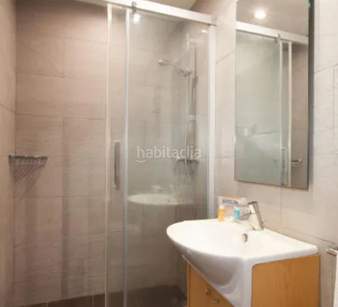 Foto 27234e39-863a-49a7-b073-5b5b75ea40c2. Apartament amb piscina a Port Saplaya Alboraya