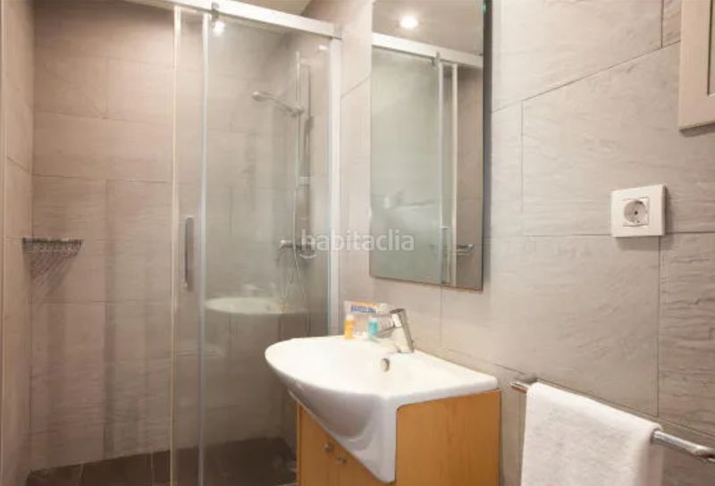 Foto 6af4a698-5400-44e7-aa6a-6e7430f988dc. Apartament amb piscina a Port Saplaya Alboraya