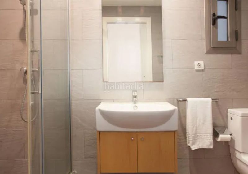 Foto d6fa273c-0491-4467-a109-cedcf5bf428a. Apartament amb piscina a Port Saplaya Alboraya