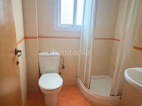 Foto 5766a9bc-3ea1-47d3-a8bf-b30afa8f6719. Pis a Nou Moles Valencia