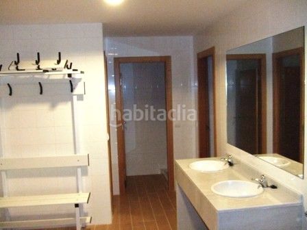 Foto ec64fb1a-14c2-4c40-b58e-d6bb6c2cd74e. Loft amb calefacció aparcament piscina a El Castell Burjassot