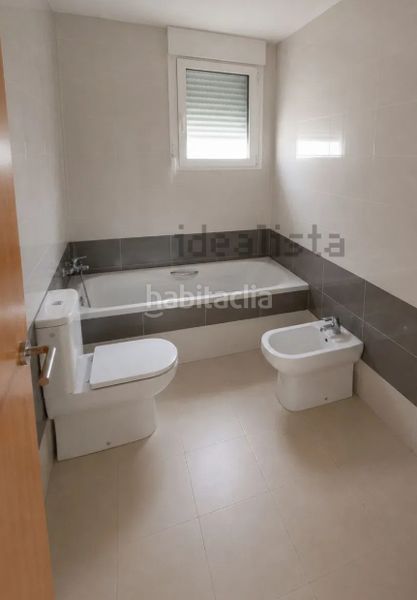 Foto be49b7c8-b732-4477-ad44-724b670e5cd8. Pis a Benifaió