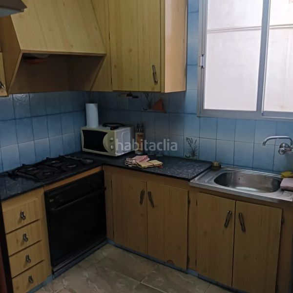 Foto f10d7c70-c291-4dcd-81a9-d7e541fc2630. Casa amb calefacció a Carcaixent