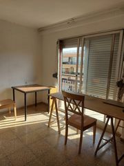 Piso  Avinguda pi i margall