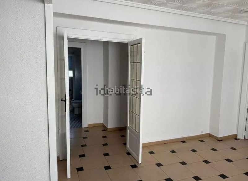 Foto 585cb06e-fef1-4fb0-a825-788326c8ff67. Pis a El Cabanyal-El Canyamelar Valencia