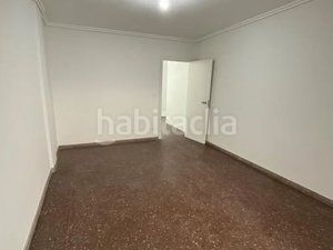 Foto 175ef519-a8be-4b8b-83c0-d2f7ddfb6630. Pis a Alaquàs