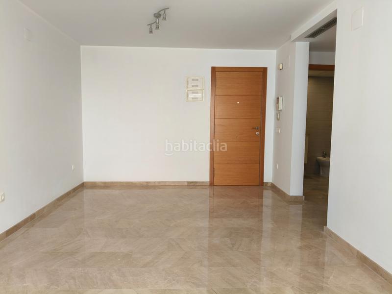 Foto 52dd02d8-9104-4587-ae45-bebb71b502d8. Piso en carrer ferrocarril d'alcoi 74 ref_v331. piso centro en Gandia