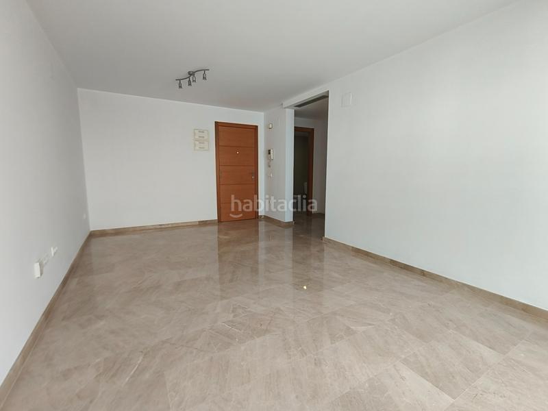 Foto 8eb0ff3a-86b4-41ab-b414-8a1b40e7d8d9. Piso en carrer ferrocarril d'alcoi 74 ref_v331. piso centro en Gandia
