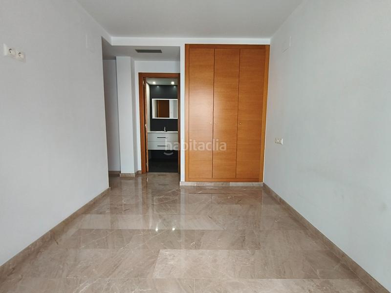 Foto b5b3e56d-54a9-4946-a525-39b0f2fe23b8. Piso en carrer ferrocarril d'alcoi 74 ref_v331. piso centro en Gandia