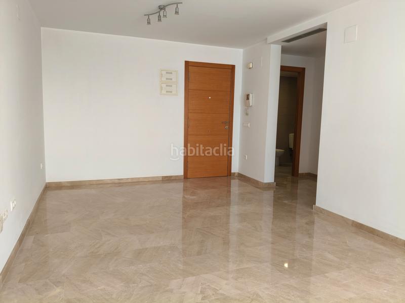 Foto d89745f3-a1d7-482a-9542-0ff47c9a007f. Piso en carrer ferrocarril d'alcoi 74 ref_v331. piso centro en Gandia