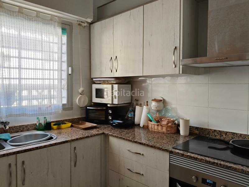 Foto a02a1025-0376-4a17-aa9b-9e874cc1f7d0. Chalet en avinguda de frança 37 ref_v321. chalet primera linea playa en Miramar