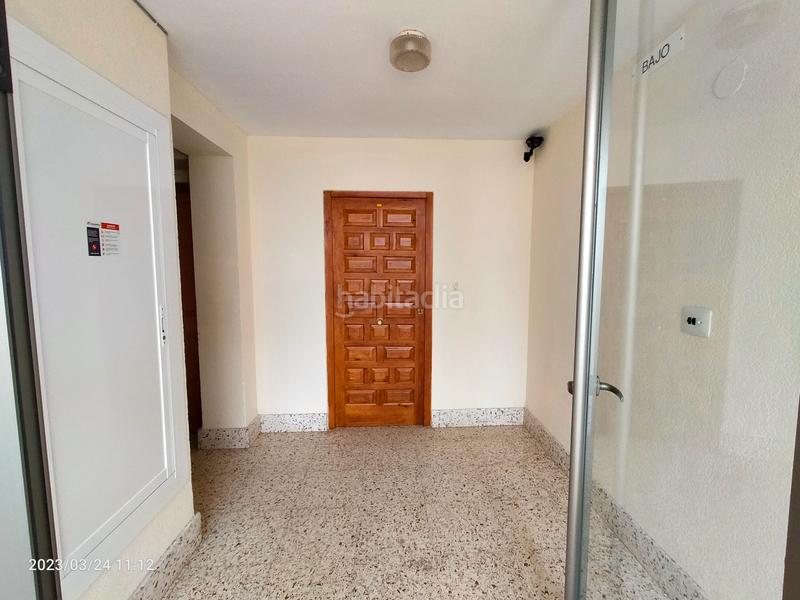 Foto 6879e6f1-8261-4e8f-b943-eb564eff972c. Edificio venta edificio playa daimus en Daimús