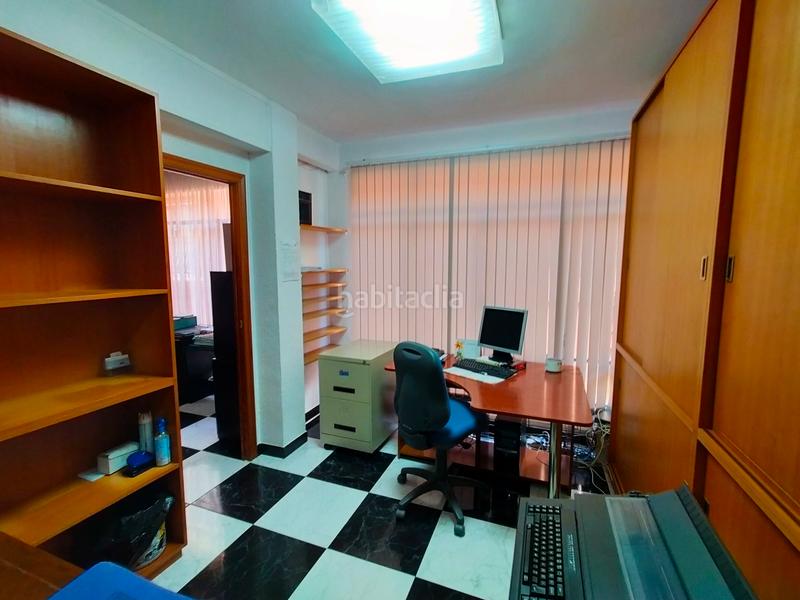 Foto 75f21e1b-e921-4107-9570-b556047c395d. Location bureau dans carrer de la beneficència 2 dans Gandia