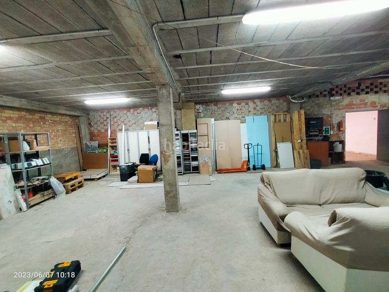 Foto ea90f266-504e-4da7-bb29-bf35c0c02ef8. Location local commercial dans carrer sant vicent ferrer 30 dans Gandia