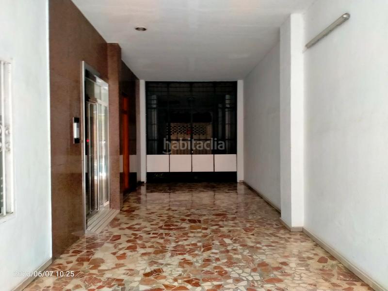 Foto 84c0b591-1f4f-4e73-920e-fe22dabf8309. Rent business premise in carrer sant vicent ferrer 30 in Gandia