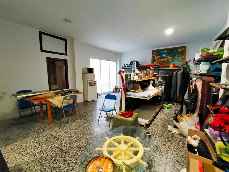 Foto 79708e24-30bf-47a3-a03d-e0af8113183f. Local comercial a carrer pintor francesc ribalta 8 a Gandia