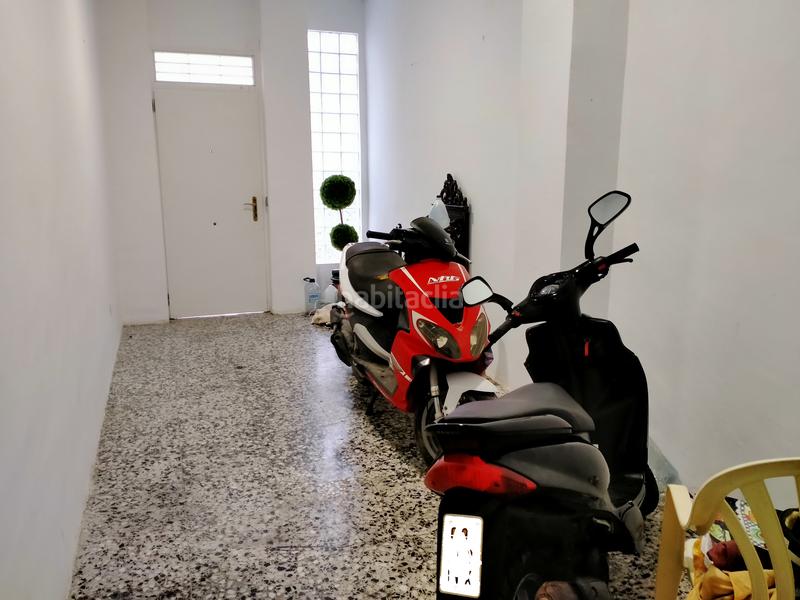 Foto 8efa528b-0bda-4072-9d0a-526361e9b681. Local comercial a carrer pintor francesc ribalta 8 a Gandia